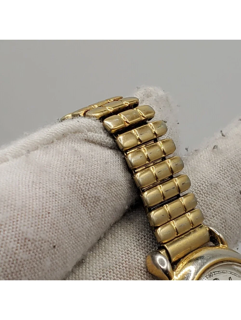 Vintage Pulsar Watch Women 29mm Gold Tone Stretch Band New Battery